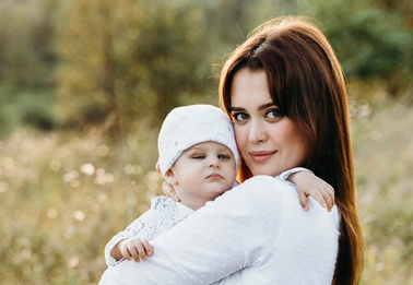 «Таких деток в мире всего 19»: сын 23-летней Татьяны Шишовой страдает от редкой болезни 