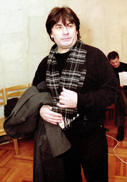 Александр Серов