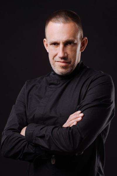Максим смог связаться с матерью Эвелины и передал послание от нее Максим смог связаться с матерью Эвелины и передал послание от нее