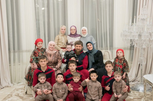 Ramzan Kadyrov with his wife Medni and all the children Ramzan Kadyrov with his wife Medni and all the children