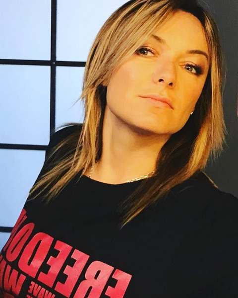 Елена Кипер спродюсировала для Лолиты порядка 20 песен Елена Кипер спродюсировала для Лолиты порядка 20 песен