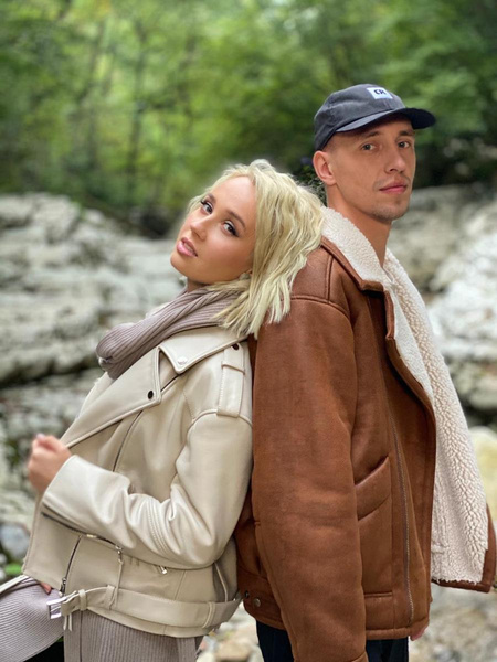 Клава Кока и HENSY Клава Кока и HENSY