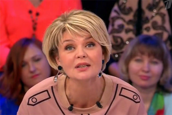Юлия Меньшова показала, как она смотрела на Юрия Николаева Юлия Меньшова показала, как она смотрела на Юрия Николаева