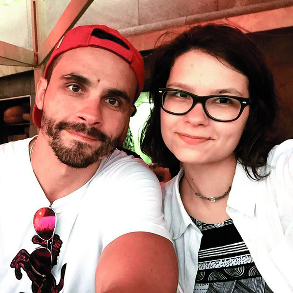 Анастасии, дочери Иванова от первого брака, 23 года Анастасии, дочери Иванова от первого брака, 23 года