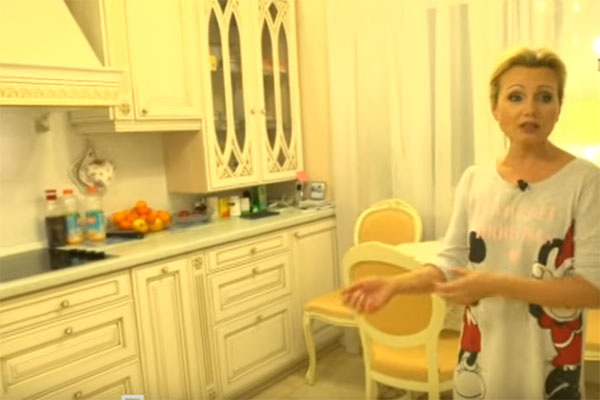 Ирина Климова готова принять Алексея Нилова у себя дома