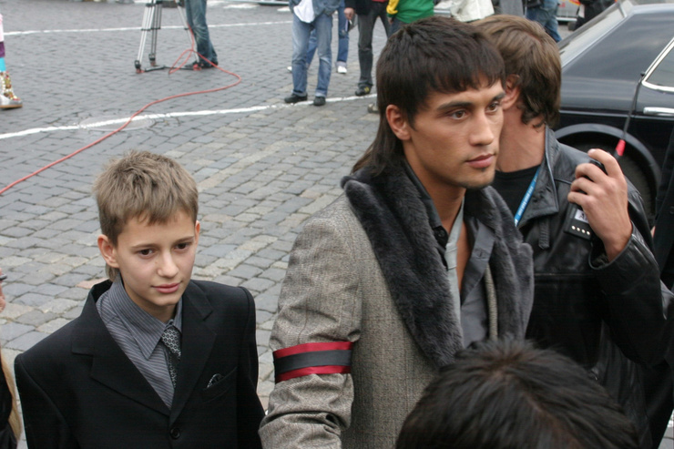 На вручение премии MTV-2005 Билан приехал с сыном Айзеншписа