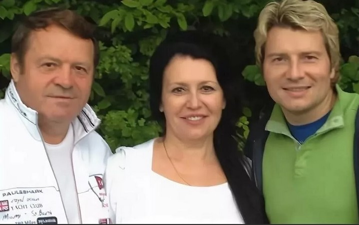 Николай Басков с родителями Николай Басков с родителями