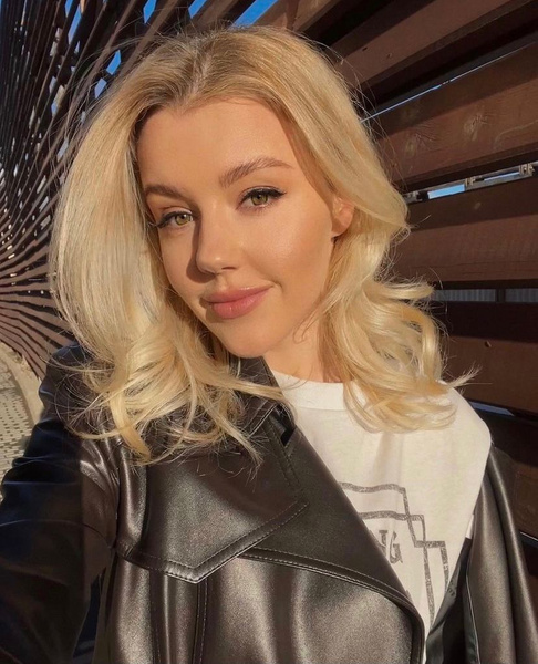 Юлианна Караулова Юлианна Караулова