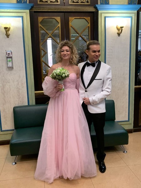 Гоген Солнцев с новой женой Гоген Солнцев с новой женой