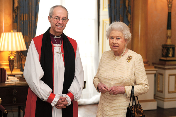 Королева Англии доверила проведение обряда архиепископу Джастину Уэлби