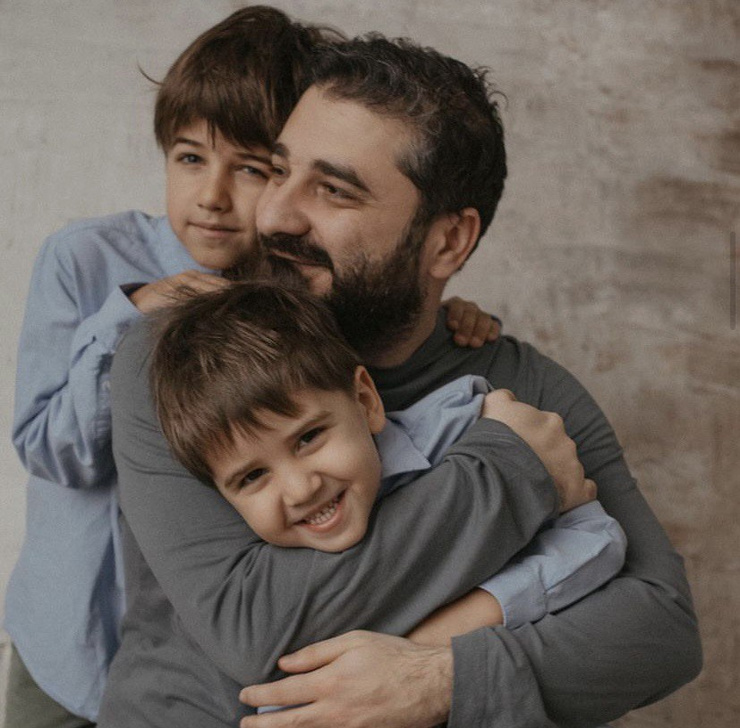 Сарик Андреасян с сыновьями от первого брака — Марком и Мартином