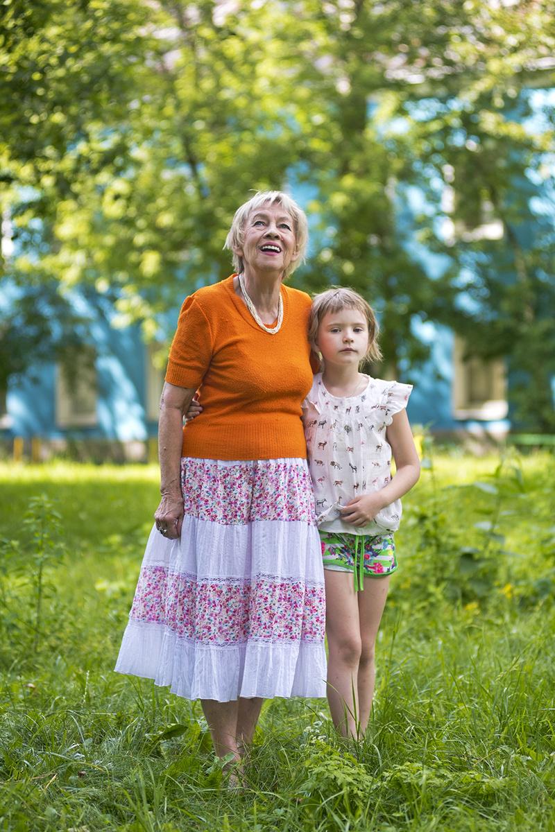 После смерти Александры Назаровой Сергей Шойгу помог ее внучке