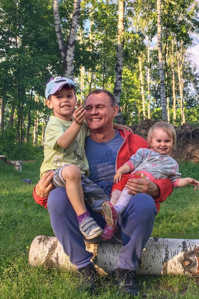 Степан обожает сына и дочь