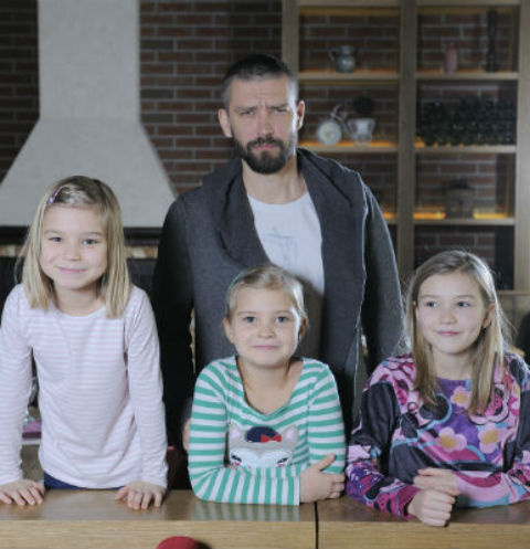 Владимир Кристовский с дочками
