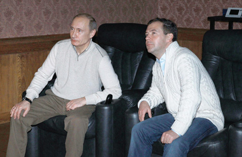 4 декабря 2010 года: «Вчера вечером с Владимиром Путиным посмотрели «Брестскую крепость». Неплохое кино о Великой Отечественной войне». 4 декабря 2010 года: «Вчера вечером с Владимиром Путиным посмотрели «Брестскую крепость». Неплохое кино о Великой Отечественной войне».