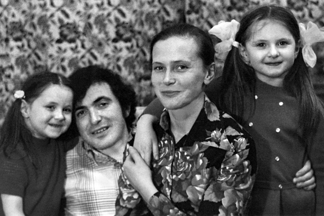 Развод не разлучил Березовского с дочерьми