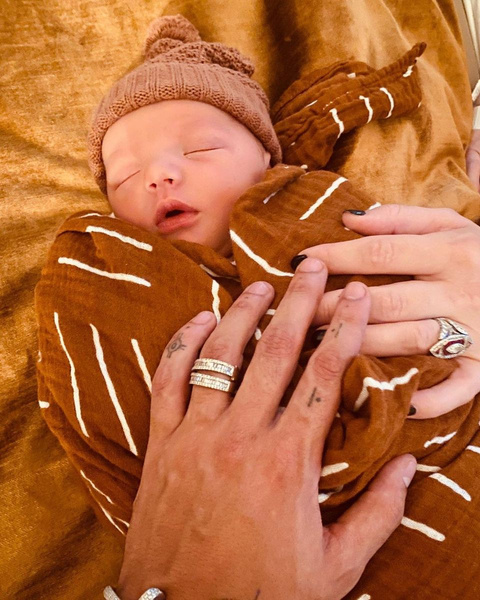 Эшли Симпсон стала мамой в третий раз