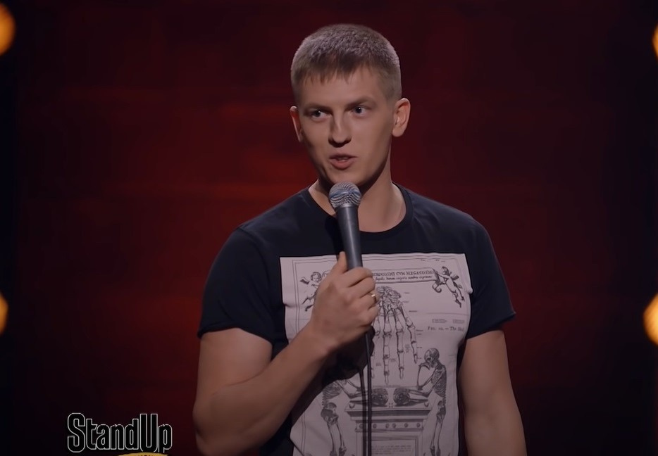 Фото Щербаков Показывает Кольцо