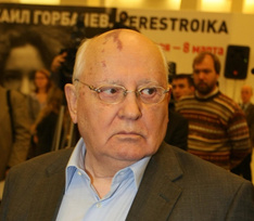 Перед кончиной Михаил Горбачев похудел на 40 кг и перенес несколько операций