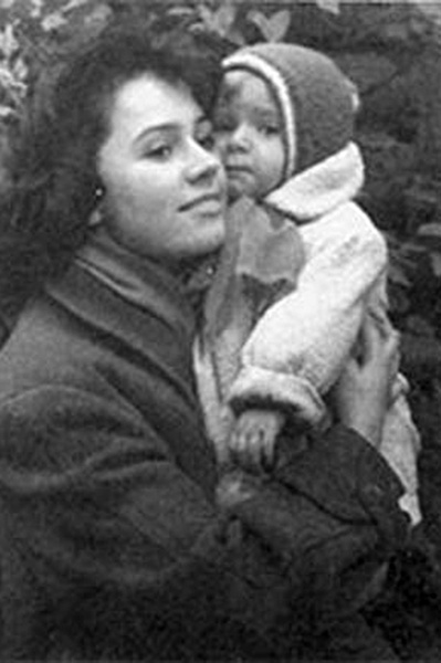 Первая жена Стрельцова и его дочь Людмила