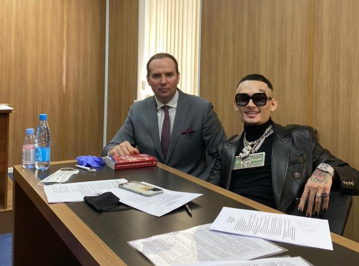 Сегодня дело рэпера рассматривается в Зюзинском суде