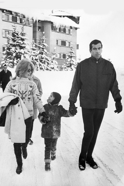 Roger Vadim became the first love of the actress Roger Vadim became the first love of the actress
