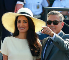 Джордж Клуни с женой намерены усыновить ребенка