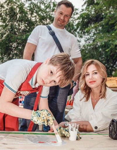 Алексей Немов с семьей