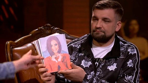 Баста показал Юрию Дудю фотографию Ольги Бузовой Баста показал Юрию Дудю фотографию Ольги Бузовой