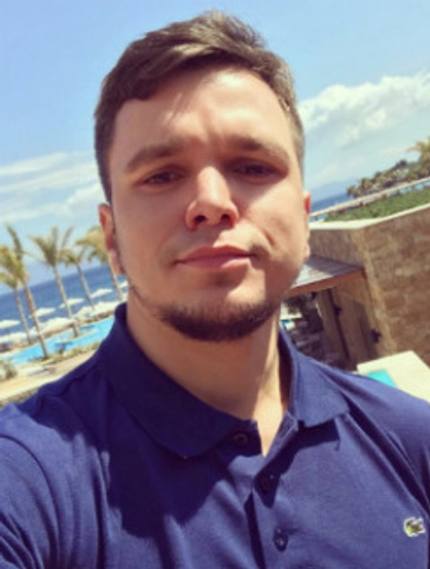 Антон Гусев