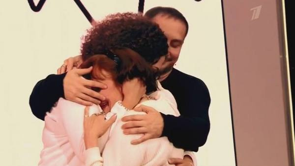 В финале телешоу Данко обнялся с близкими людьми