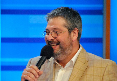 Ведущий шоу «Сто к одному» Александр Гуревич ушел из передачи после громкого заявления