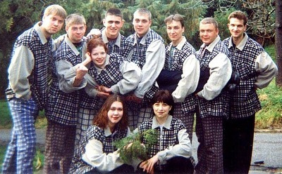 Сергей Светлаков тоже не остался в стороне и поделился архивными снимками с товарищами Сергей Светлаков тоже не остался в стороне и поделился архивными снимками с товарищами