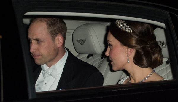 Принц Уильям и Кейт Миддлтон перед приемом Елизаветы II